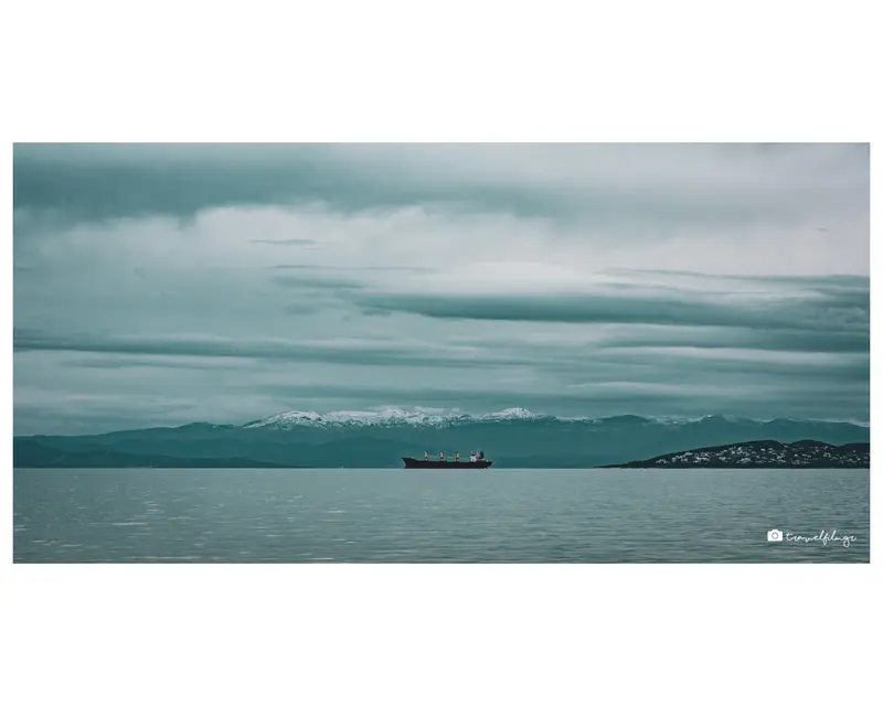 Ship on the Horizon
